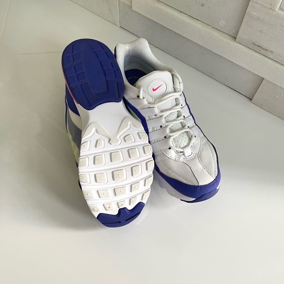 Sports Trainers for Women Nike Air Max VG-R White Multicolor - Picture 5 of 6